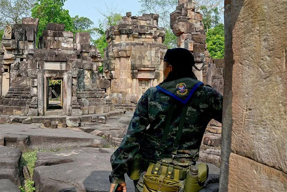Thai and Cambodian troops clash at disputed border
