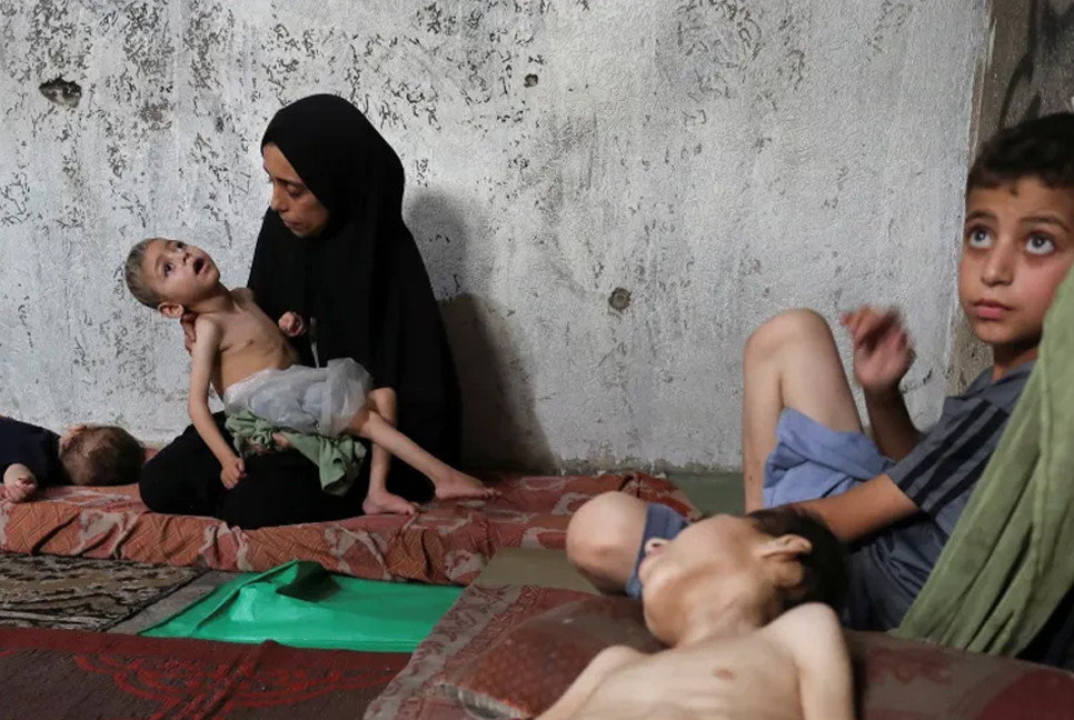 Death toll from starvation in Gaza rises to 115 as Israeli attacks continue