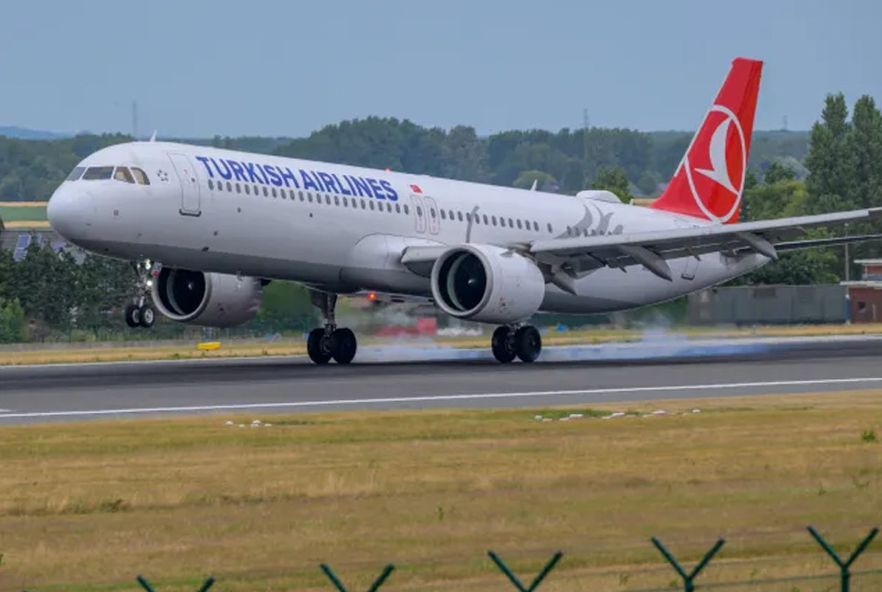 Mystery as man ‘dies’ on US flight but then completely disappears