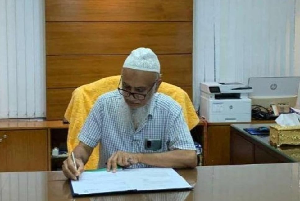 Prof Maksud Helali takes charge as KUET VC
