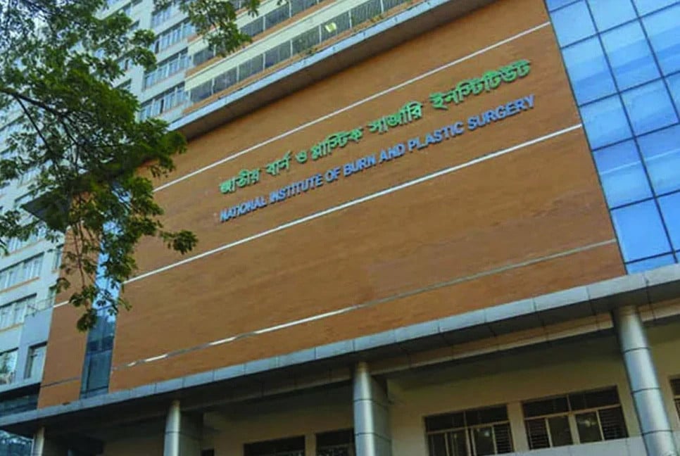 4 critical among 36 jet crash victims undergoing treatment at Burn Institute