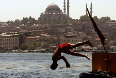 Turkey marks 50.5C heat record in southeast