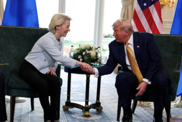 US and EU avert trade war with 15% tariff deal