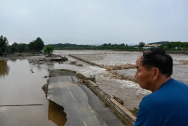 Heavy rain leaves 30 dead in Chinese capital