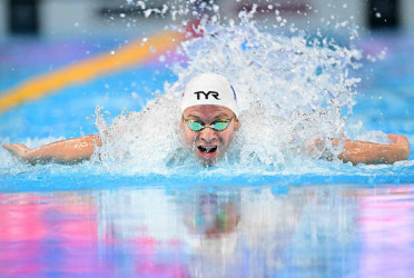 Marchand shatters 200m individual medley world record