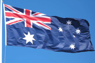 Australia slashes student loan debts by 20 percent