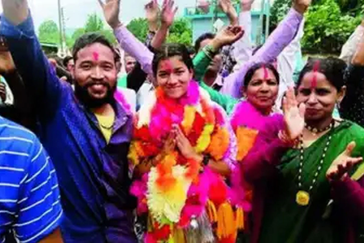 Uttarakhand panchayat polls see coin tosses, youth surge, folk icons win big