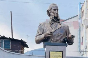 Azerbaijan’s demolition of Aivazovsky Monument spark tensions with Russia