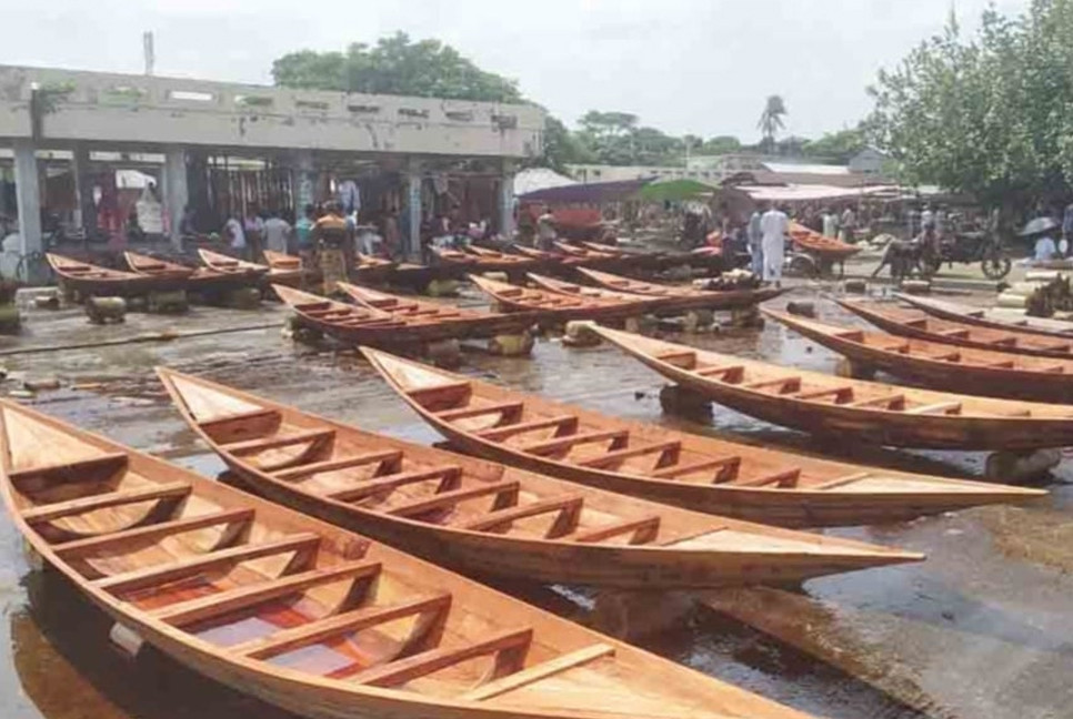 Khulna's century-old boat market keeps tradition and livelihoods afloat