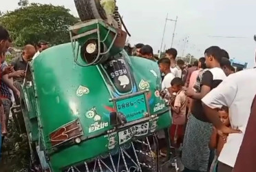 4 killed in B’baria in triangular road crash