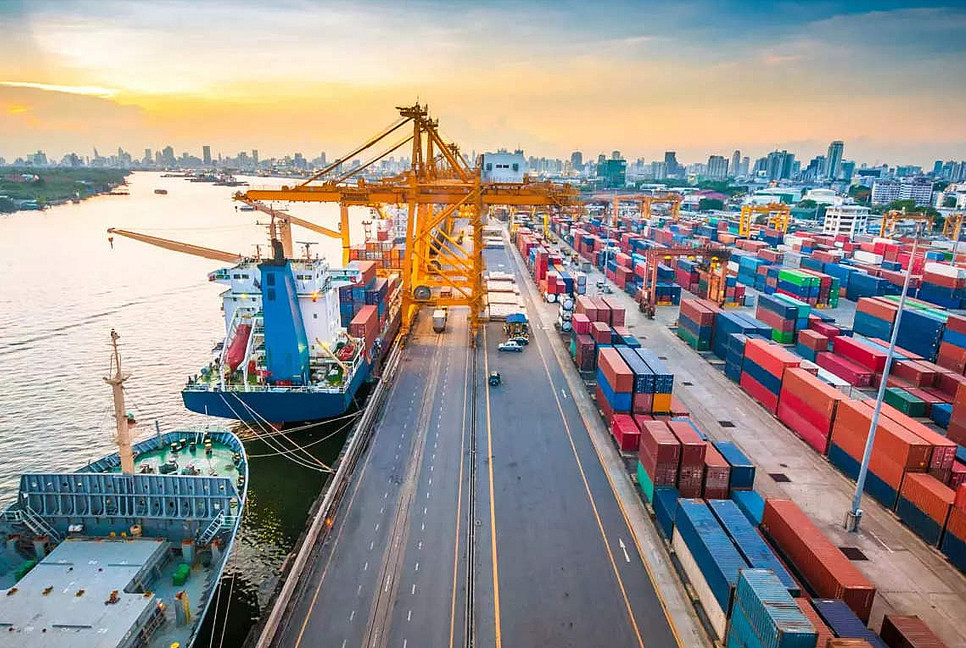 Ctg Port moves to cut vessel numbers, shipping agents oppose