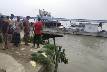 Launch service on Paturia-Daulatdia route suspended