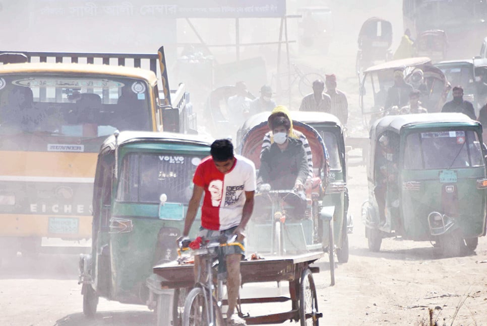 Dhaka’s air turns ‘unhealthy for sensitive groups’ after improvement