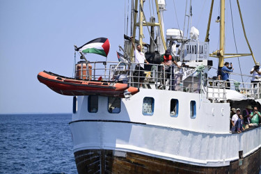 Turkish activists join global aid flotilla to challenge Gaza blockade