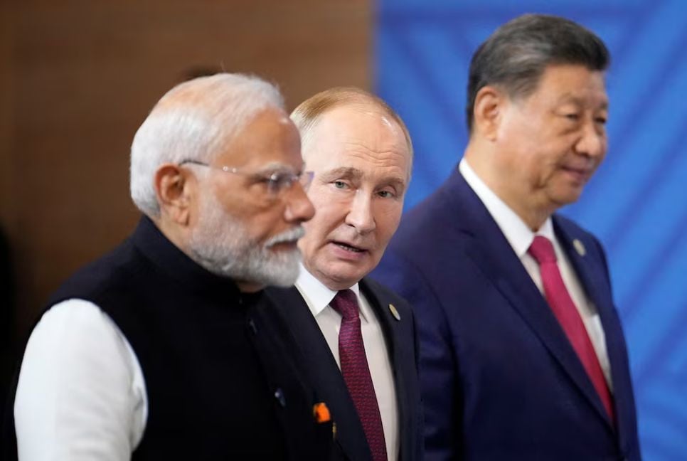 Putin calls Xi, Modi and other leaders ahead of Trump meeting