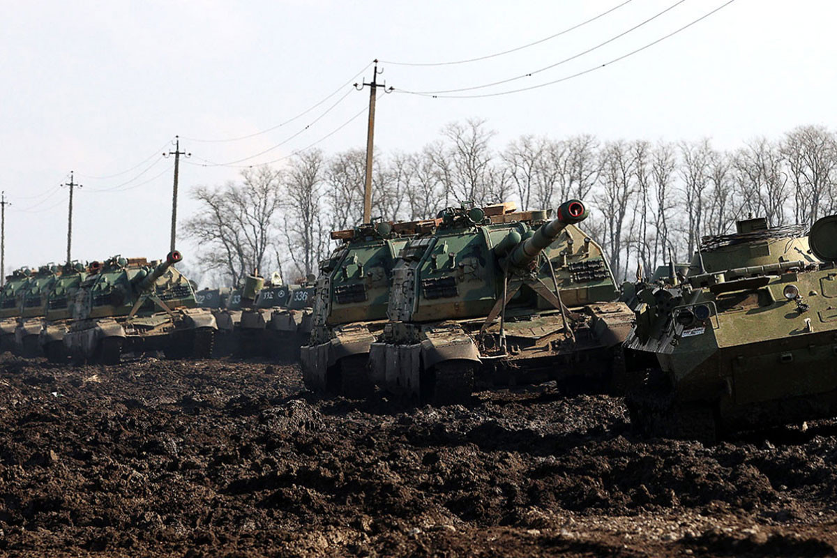 Ukrainian forces face major encirclements in Donbass, former commander warns