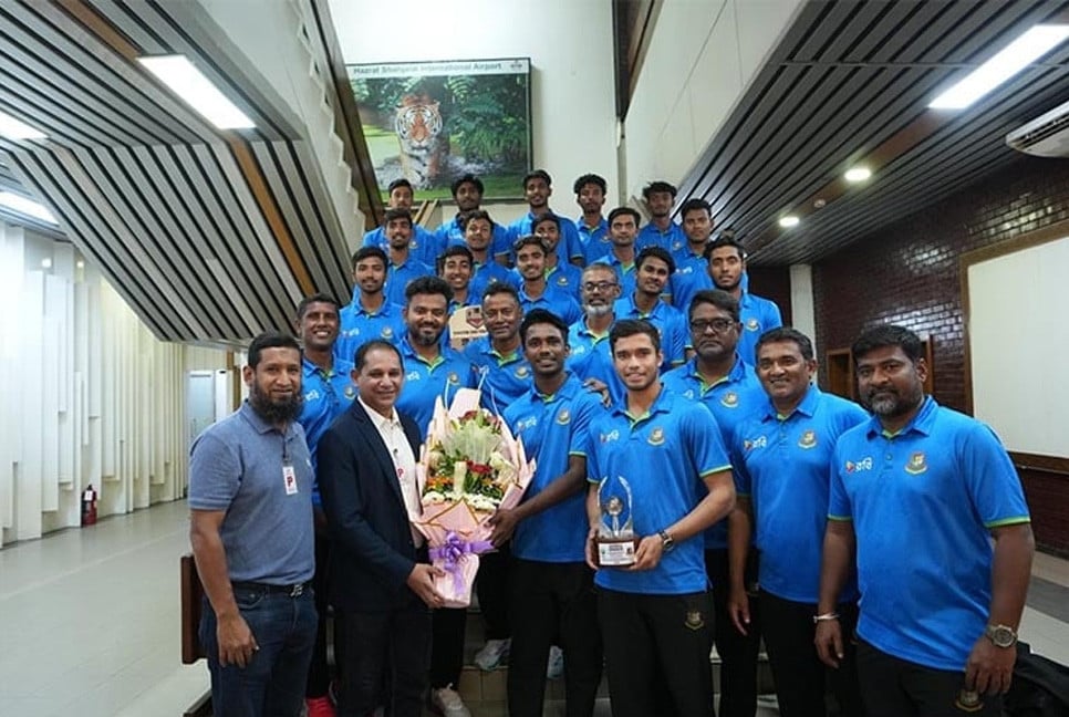 Victorious Bangladesh U19 return home