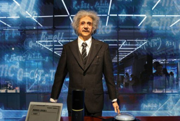 Einstein-like humanoid robots now on sale in China