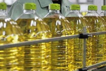 Govt cuts loose palm oil price by Tk19