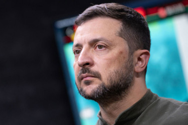 Men under 22 can leave Ukraine – Zelensky