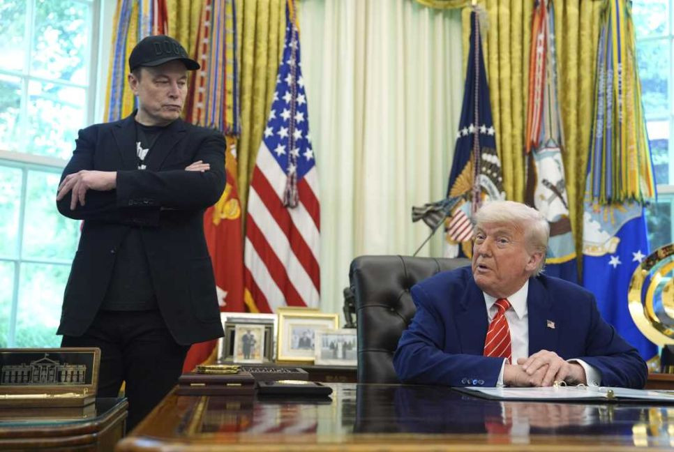 Trump eases space launch rules in boost for Musk’s SpaceX