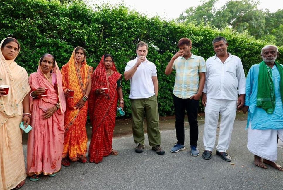 Rahul Gandhi shares tea with ‘7 dead voters’ in Bihar