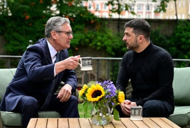 Zelenskyy meets with UK PM as Europe braces for the Trump-Putin summit