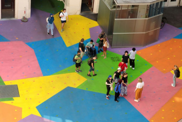 Keeping cool with colours -- Vienna museum paints asphalt to fight heat