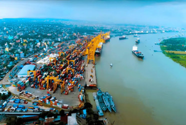 Chattogram port nears capacity amid container pile-up