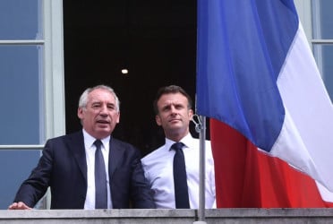 France in fresh political crisis after MPs oust prime minister