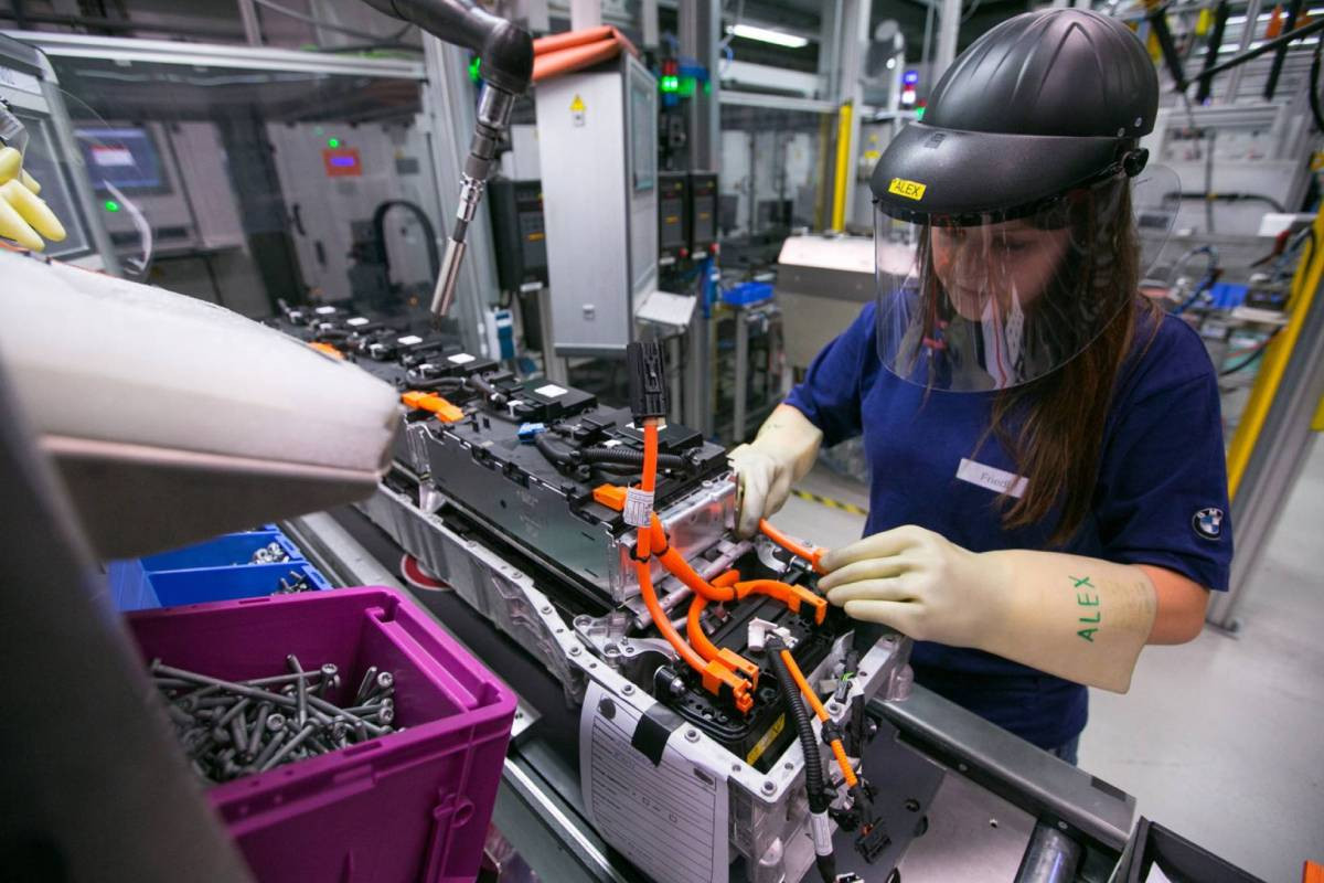 Japan, EU forge battery supply chain alliance to cut China reliance
