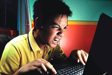 Severe addiction to online gaming