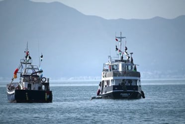 All Gaza flotilla boats intercepted except one: Israel