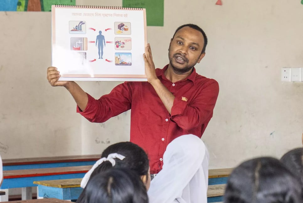 Widespread discontent threatens country’s education system