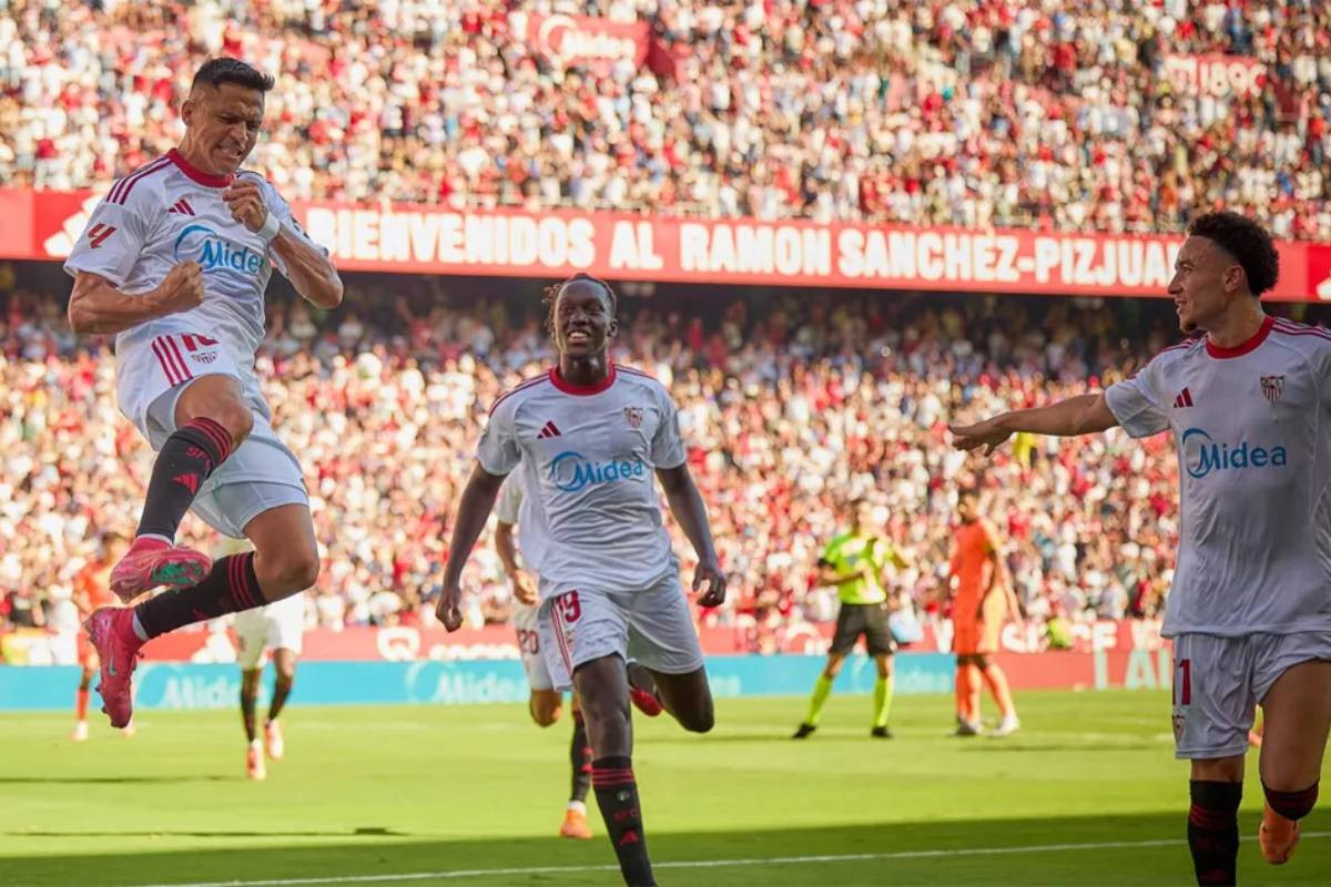 Barcelona’s unbeaten La Liga streak ends in heavy 4-1 loss to Sevilla