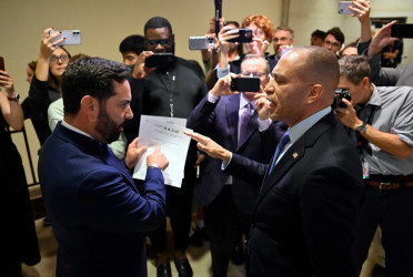 Lack of trust is making it harder to end US government shutdown