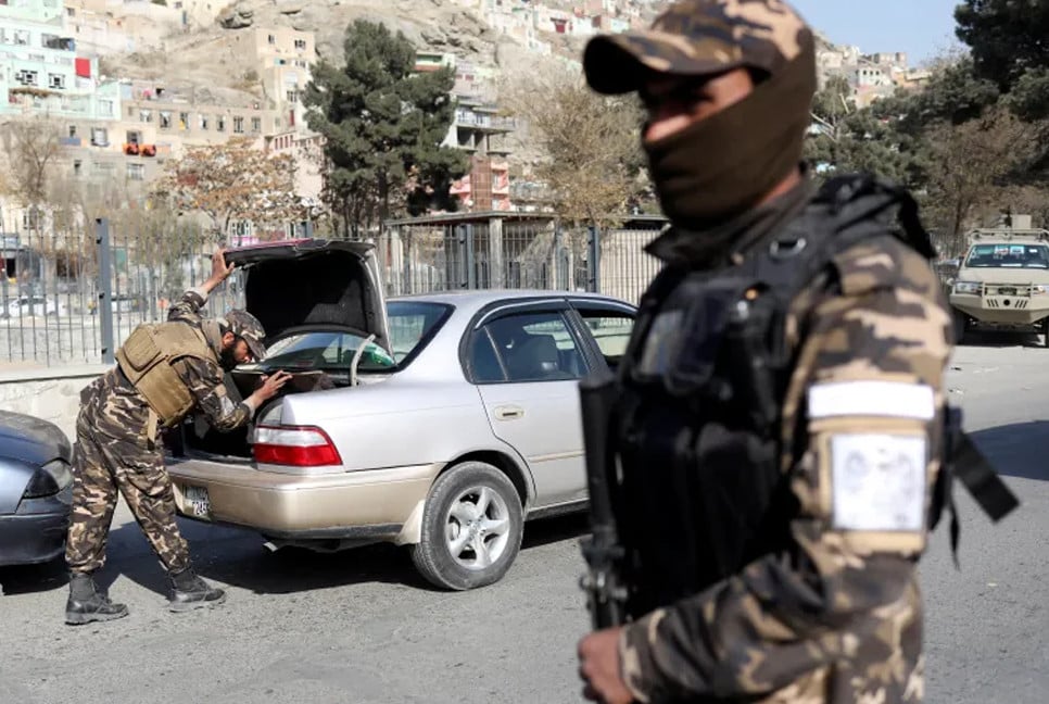 Taliban blame Pakistan after explosions in Kabul, amid outreach to India