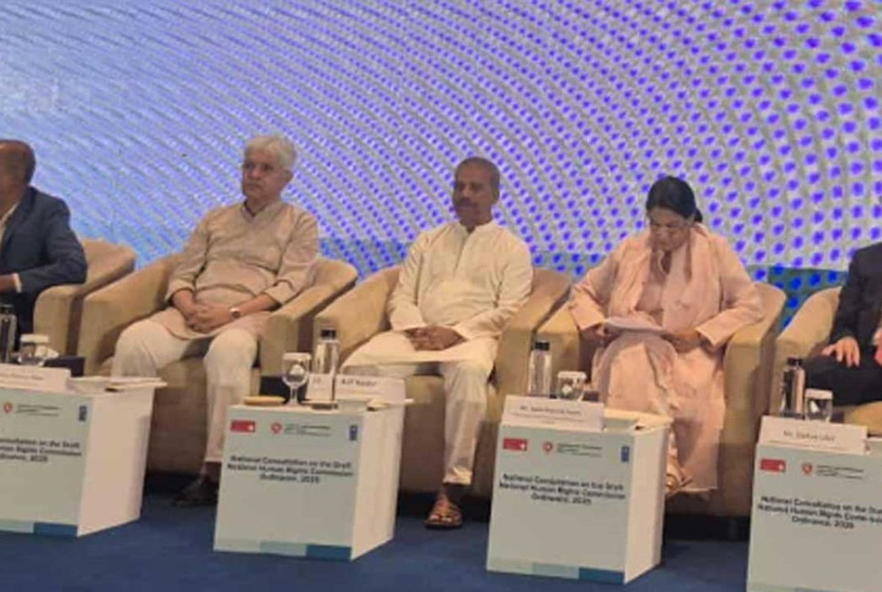 Advisers do not need a safe exit: Asif Nazrul