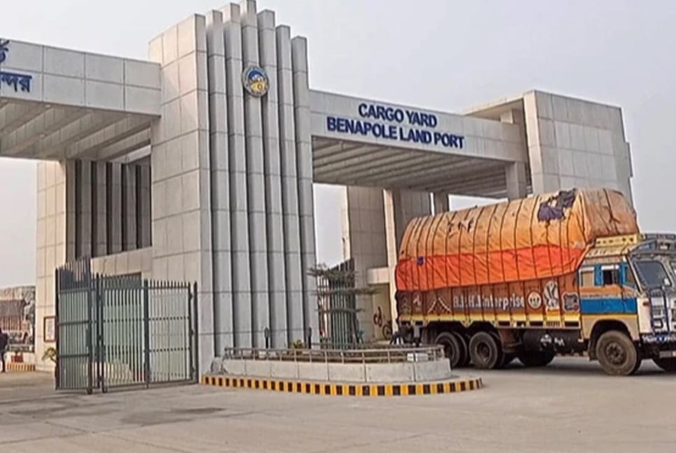 Benapole port sees 73,000 tonne trade deficit in essential goods in FY25