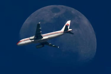 Trump administration proposes ban on Chinese airlines using Russian airspace for US routes