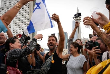 All living, deceased Israeli captives to be released on Monday