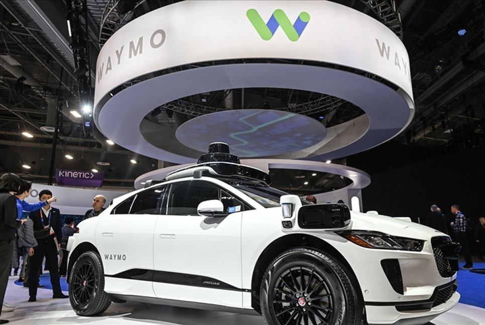 US firm's driverless taxis set to hit London roads in 2026
