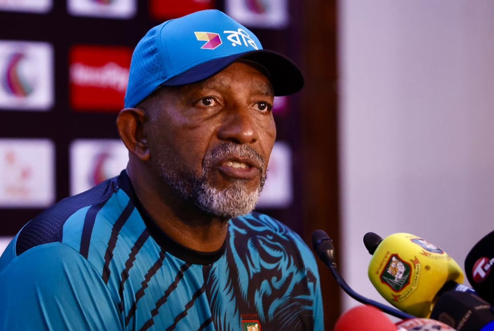 Phil Simmons condemns racial abuse against Jaker Ali