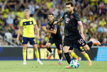Messi claims Golden Boot as MLS playoff matchups set on Decision Day