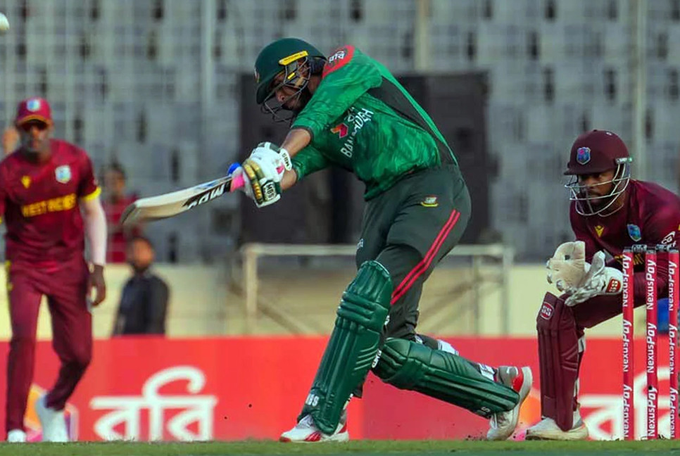Bangladesh make decent total as Rishad shines with bat again