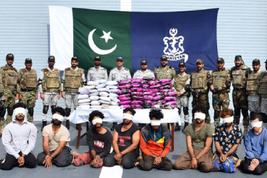 Pakistan Navy seizes nearly $1 billion in drugs in Arabian Sea operation