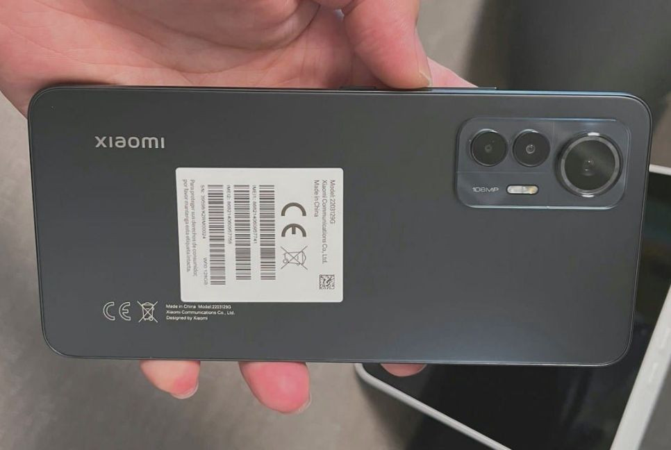 Xiaomi says surging memory chip prices push up smartphone costs