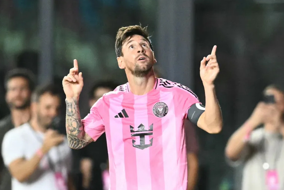 Messi signs new Inter Miami contract through 2028