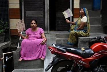 How extreme heat endangers pregnancy and child growth