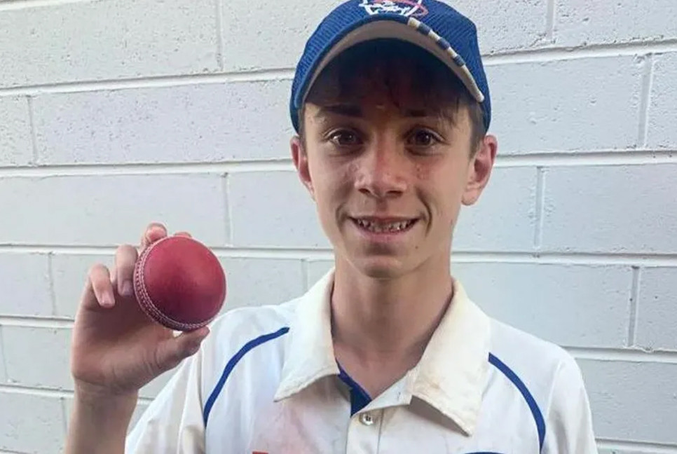 Teenage cricketer dies in Melbourne after being hit by ball